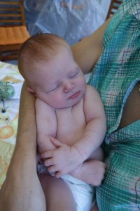 Ahhh les bras de maman... 