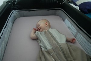 Oui, je suis capable de sourire tout en dormant !