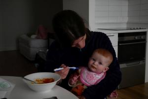 On mange aussi en NZ :)