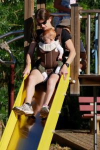 Tobogan toutes les deux !