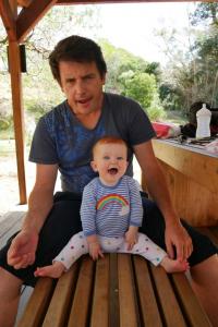 Je suis plutôt souple, ça a des avantages le statut de bébé.