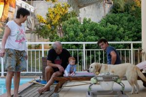 Discussion avec le chien.