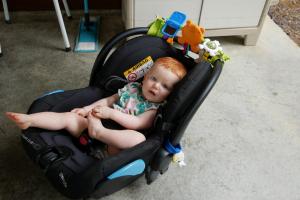 Petit dej' sur la terrasse, dans ma coque