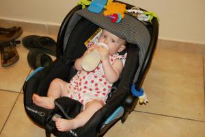 Fin de repas, un bon biberon !