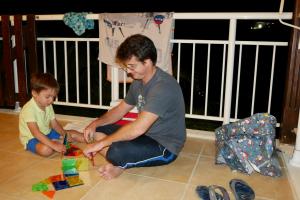 Antoine joue (toujours)