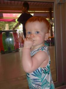 A la crèche, je marche partout