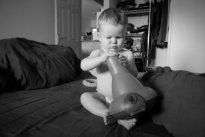 Jeu sur le lit, reflexion !