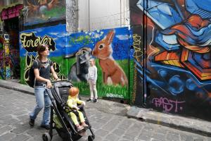 Dans la rue taggée  (Hosier  Lane)