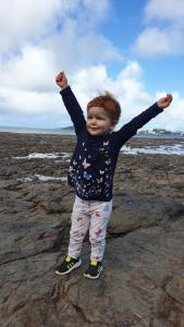 Balade en bord de mer sur les cailloux