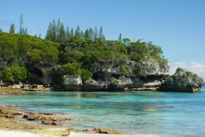 Jeux et baignade à la plage de Pédé