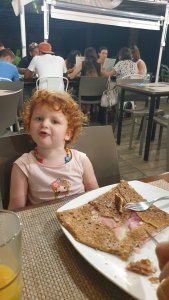 A la crêperie pour mon anniversaire