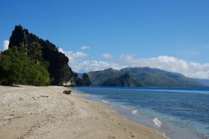 Hienghène - La "plage du billet de 500"